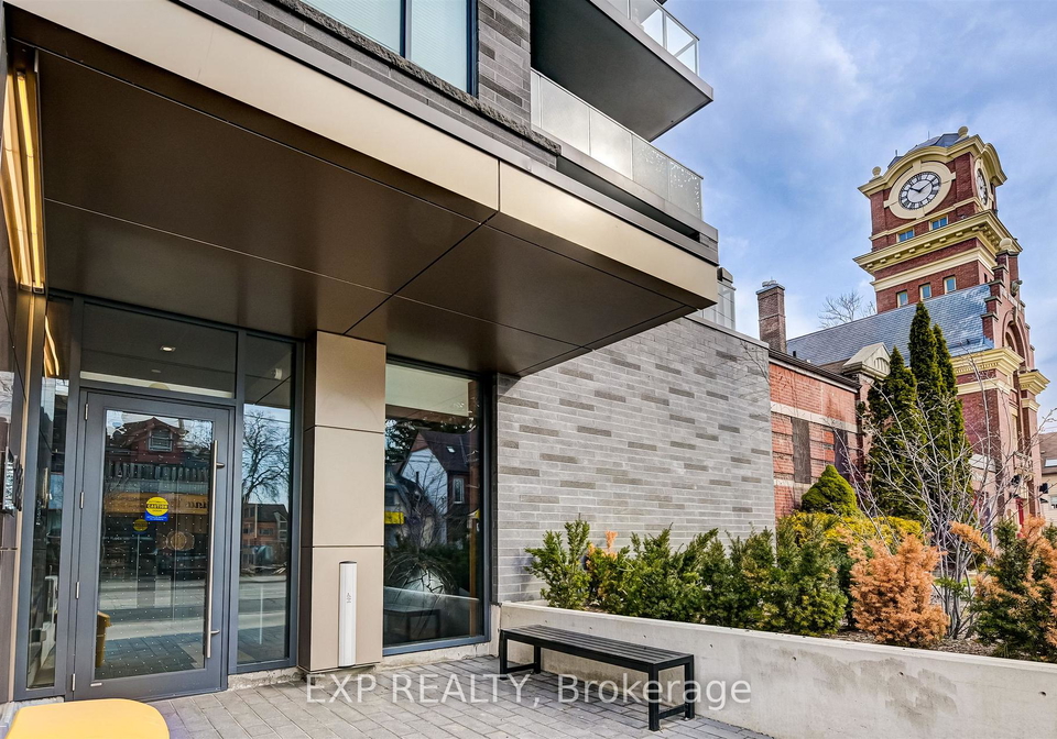 1888-queen-street-e-toronto-ontario-e12918726
