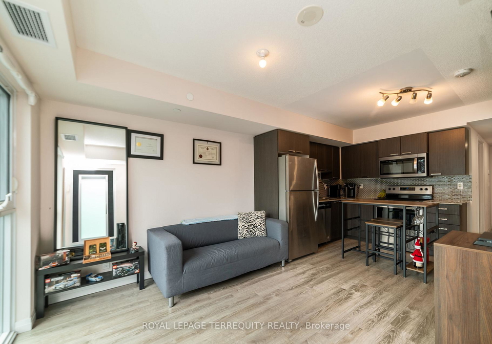 2152-lawrence-avenue-e-scarborough-ontario-e12919994