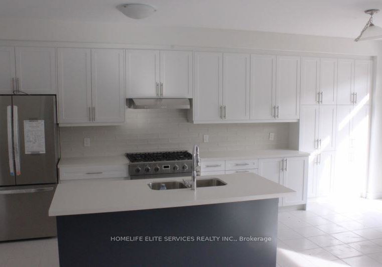 1067-dyas-avenue-oshawa-ontario-e12921106