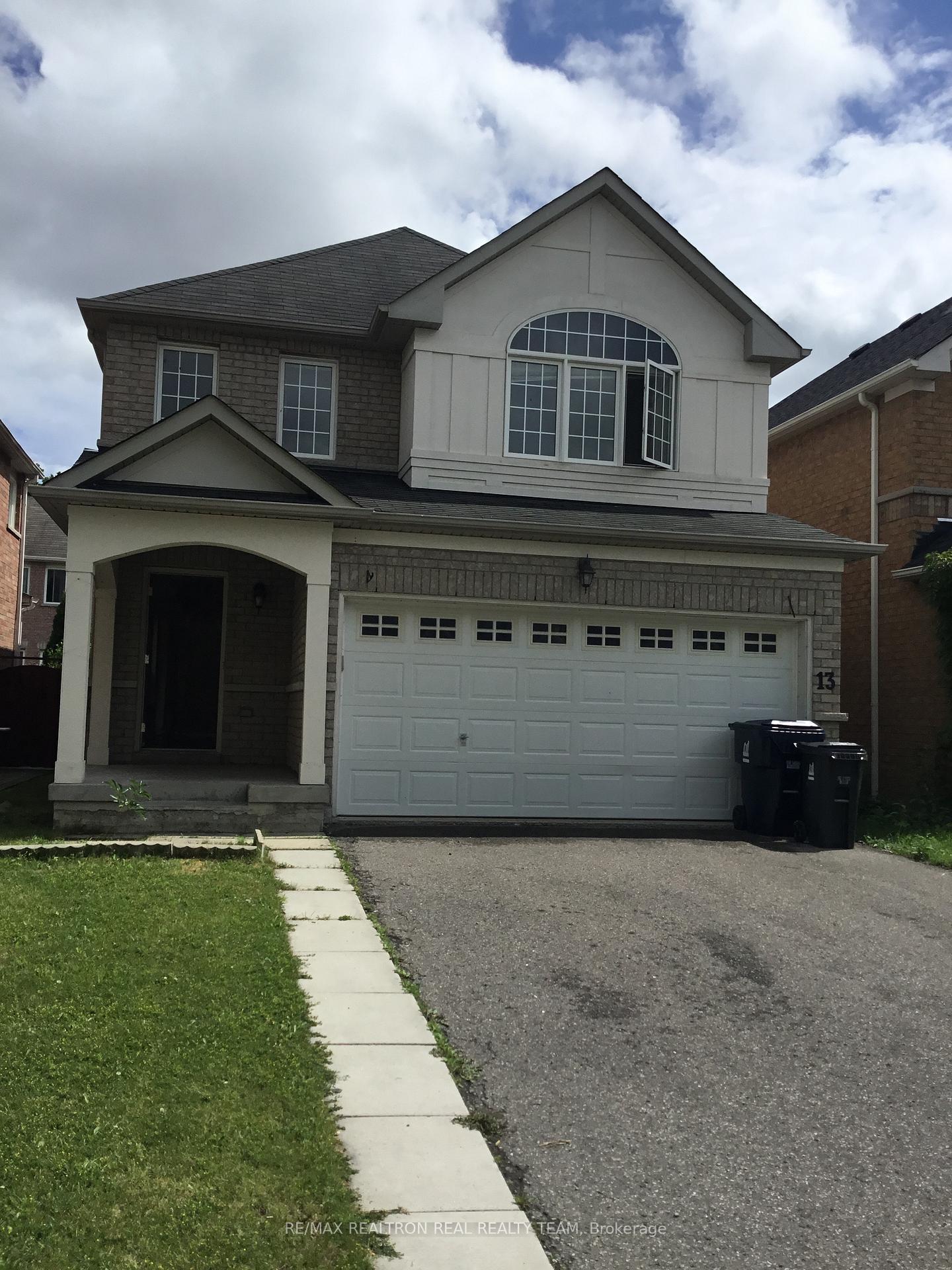 13-turtledove-grove-scarborough-ontario-e12921468