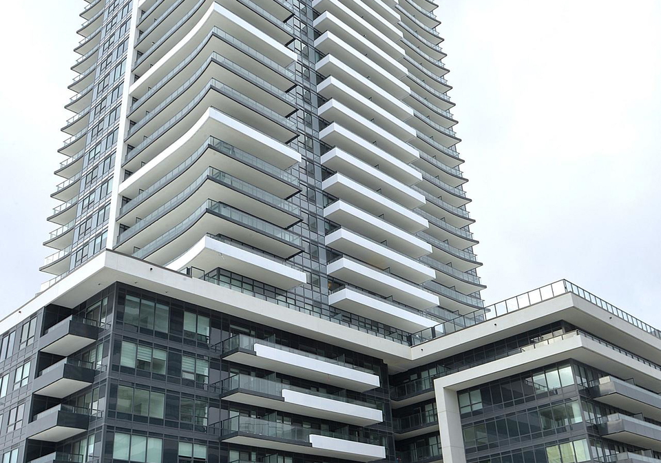 1435-celebration-drive-pickering-ontario-e12921718
