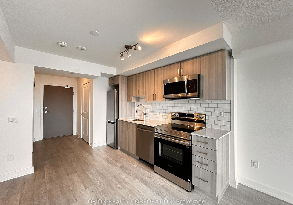 1010-sandy-beach-road-pickering-ontario-e12922886