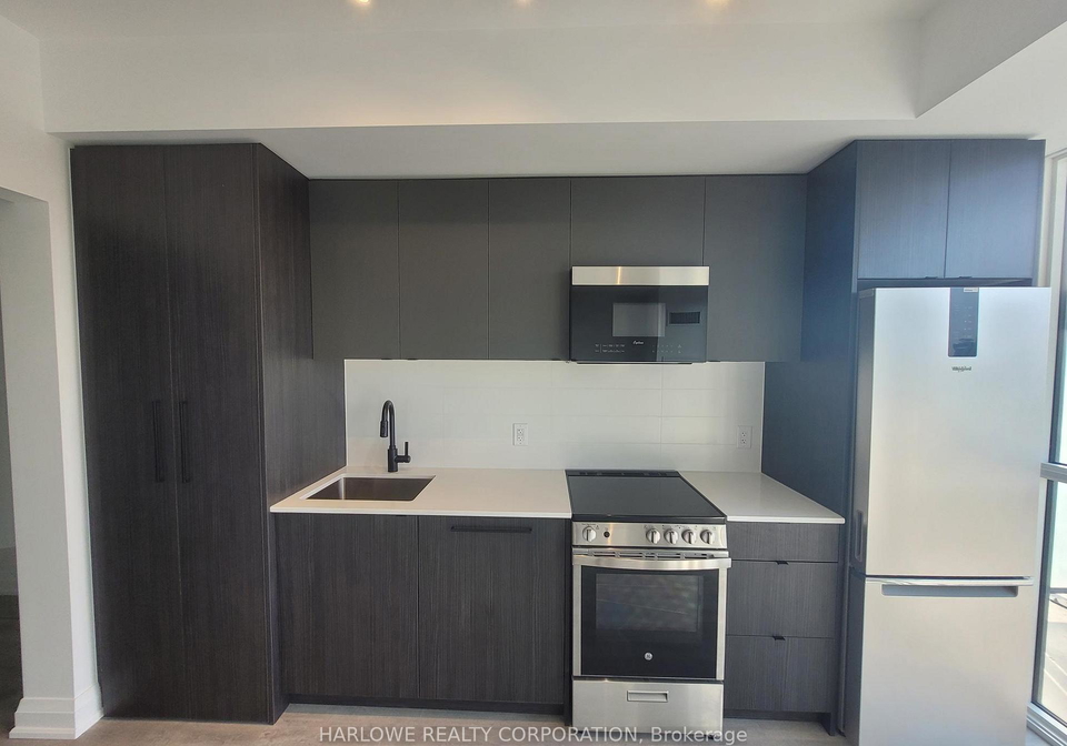 2369-danforth-avenue-toronto-ontario-e12923504