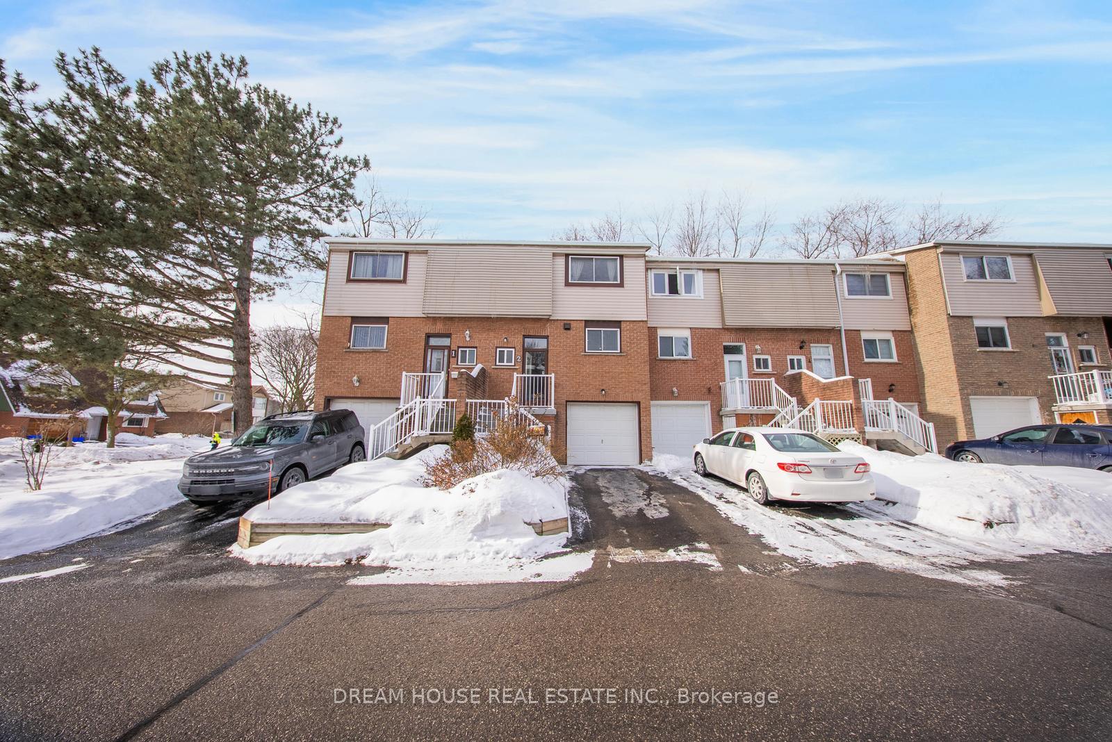 1655-geta-circle-pickering-ontario-e12923838