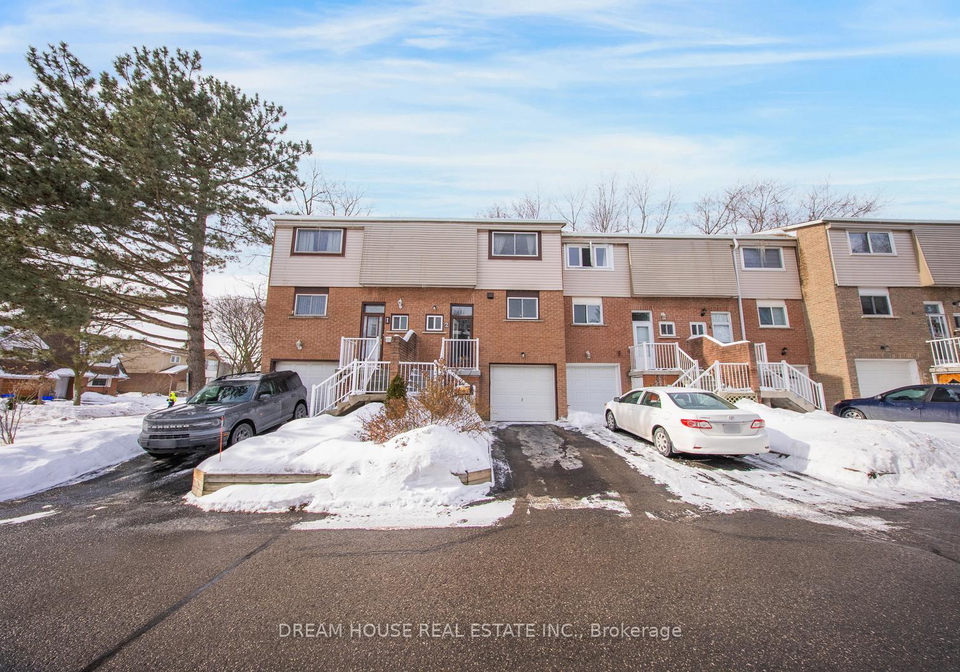 1655-geta-circle-pickering-ontario-e12923838