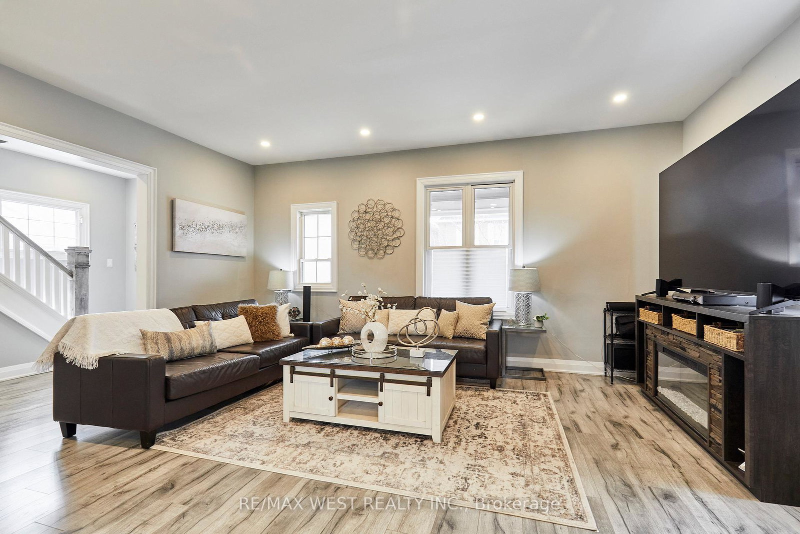 235-dearborn-avenue-oshawa-ontario-e12924400