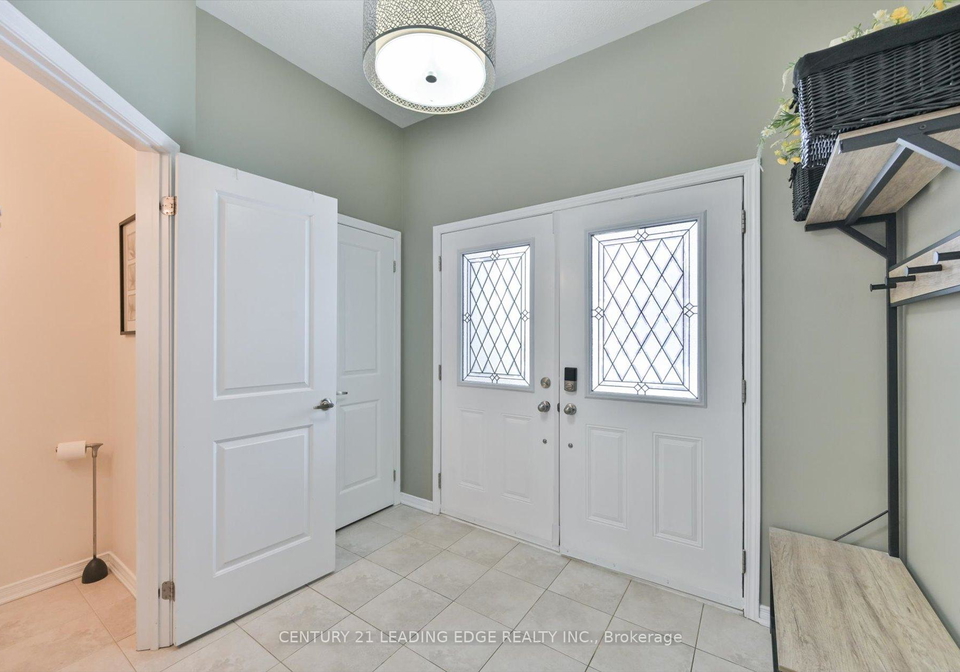 3-hadleigh-way-whitby-ontario-e12925706