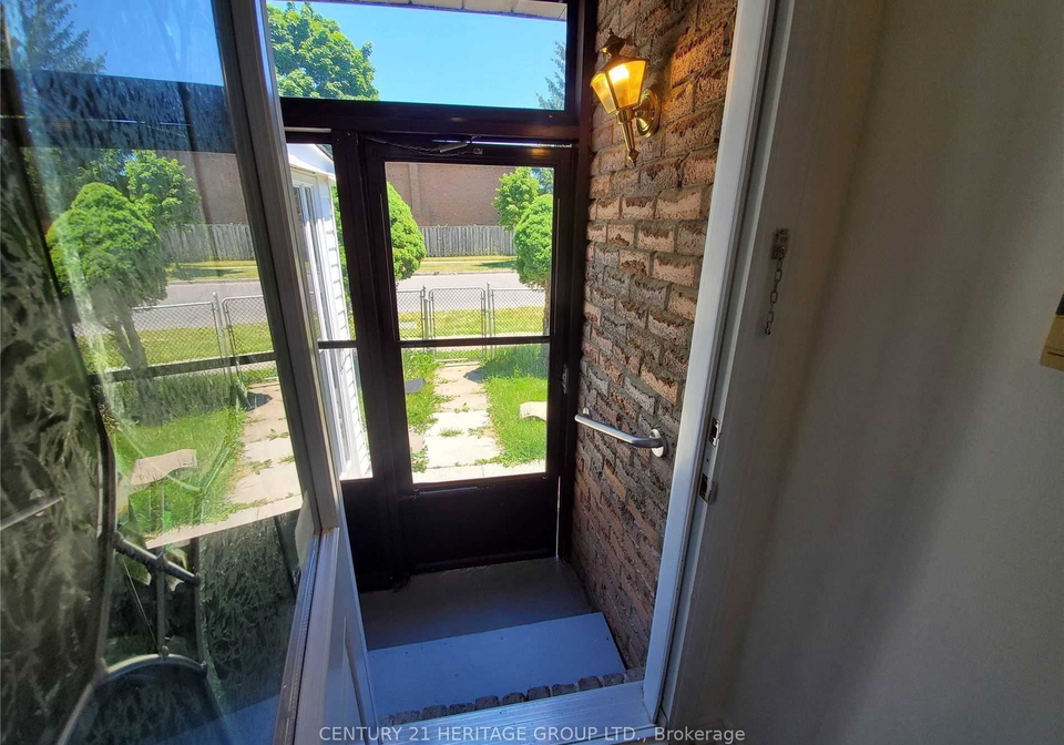 1-muirlands-drive-scarborough-ontario-e12925788