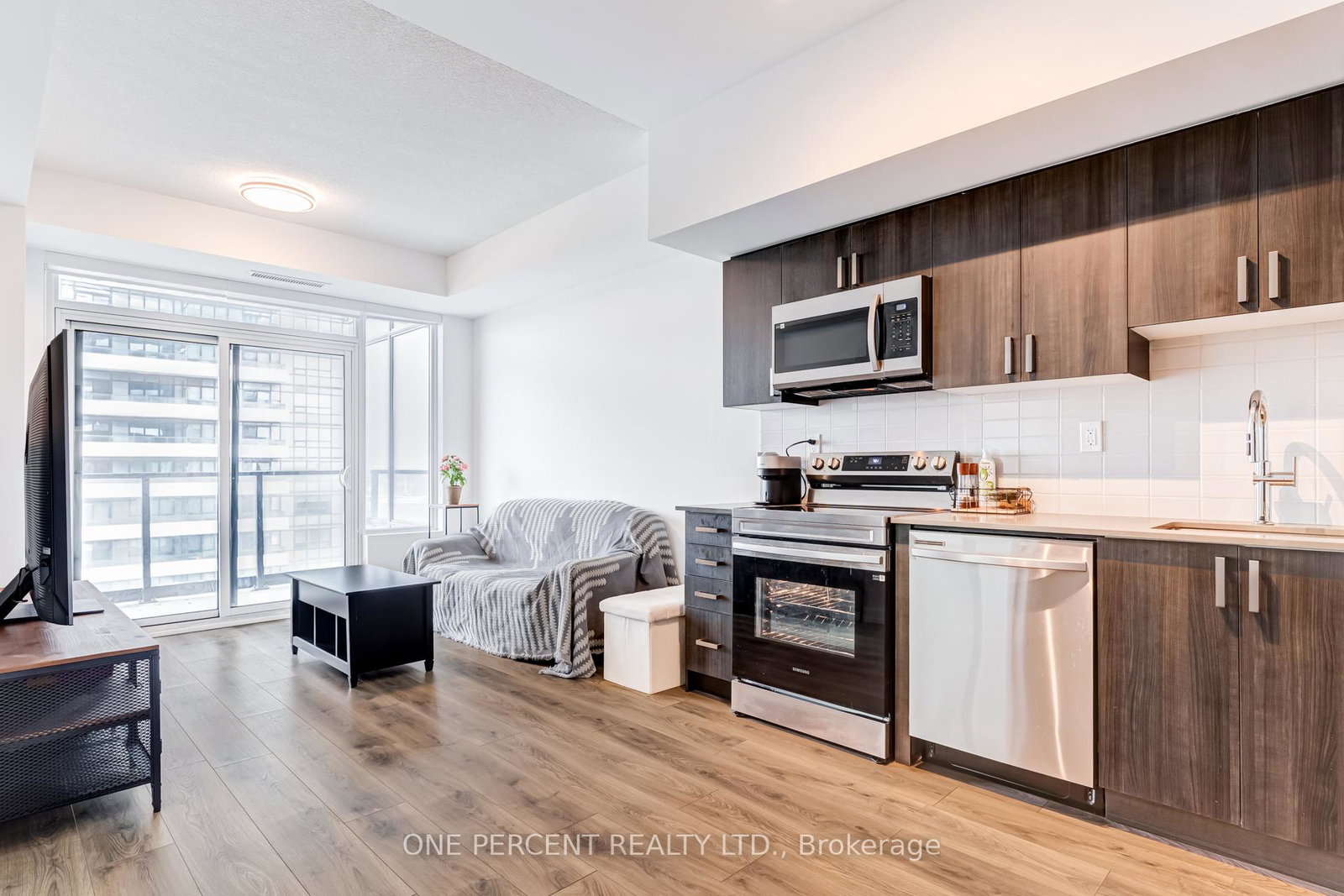 1435-celebration-drive-pickering-ontario-e12926036