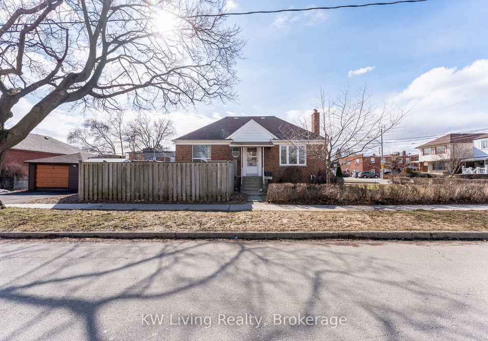 5-plains-road-east-york-ontario-e12926270
