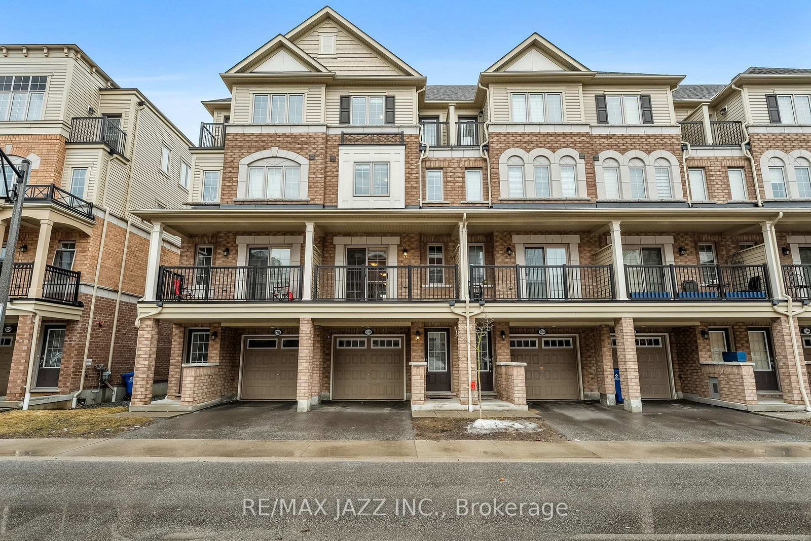 2338-chevron-prince-path-oshawa-ontario-e12927702
