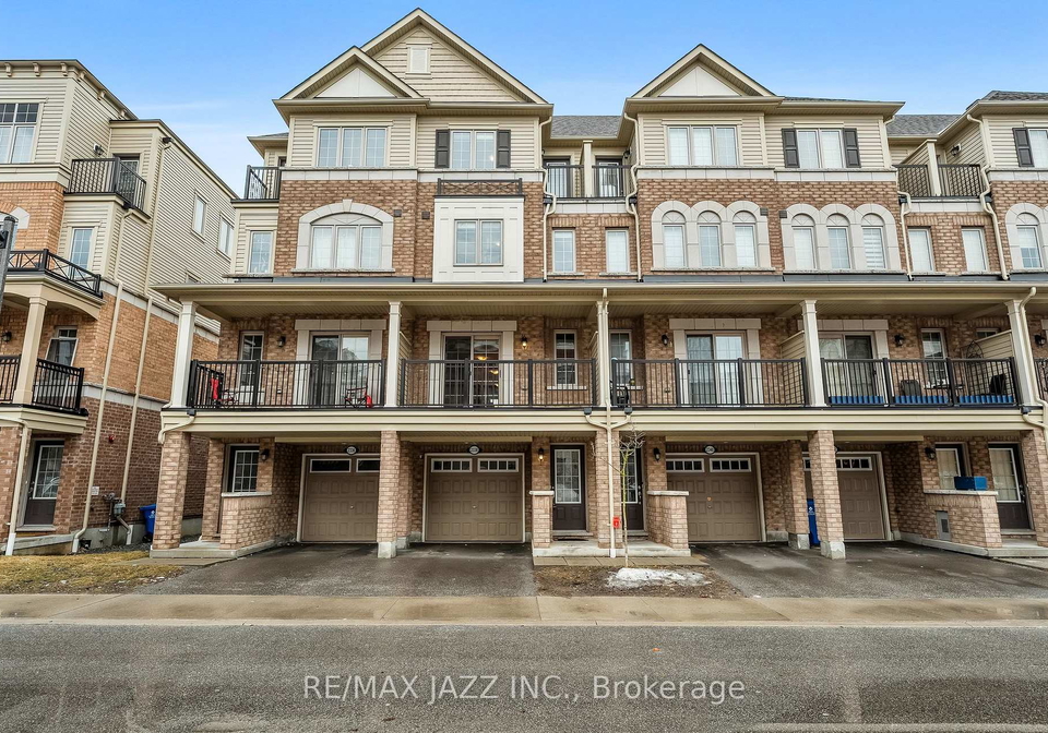 2338-chevron-prince-path-oshawa-ontario-e12927702