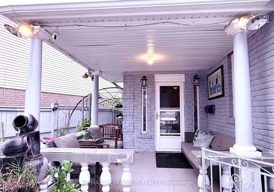 4-shepmore-terrace-scarborough-ontario-e12928588