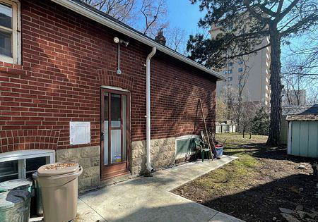 8-hillside-drive-east-york-ontario-e12929600