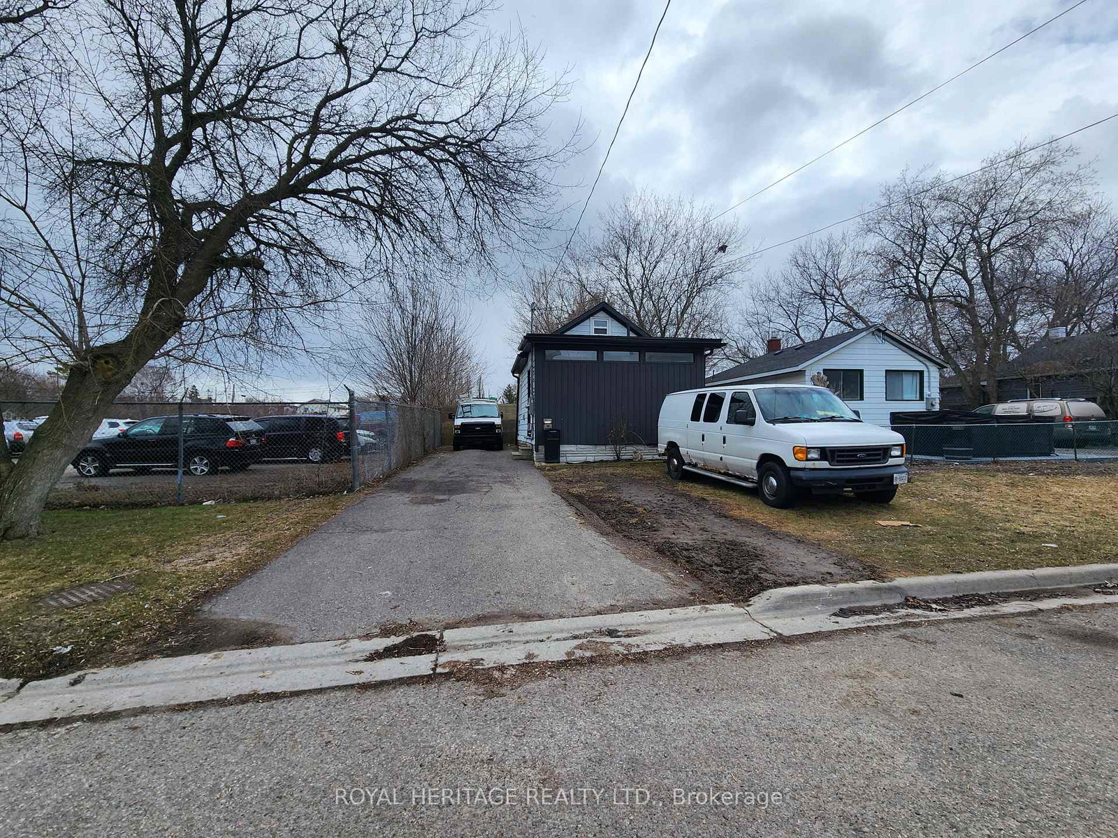 203-valencia-road-oshawa-ontario-e12929906