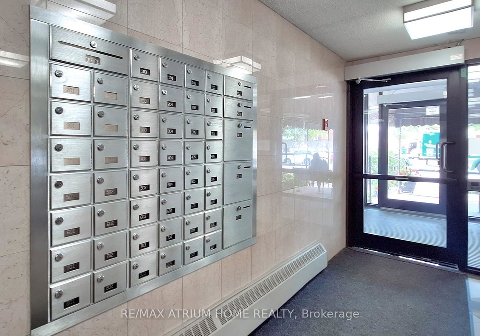 1101-pharmacy-avenue-scarborough-ontario-e12930462