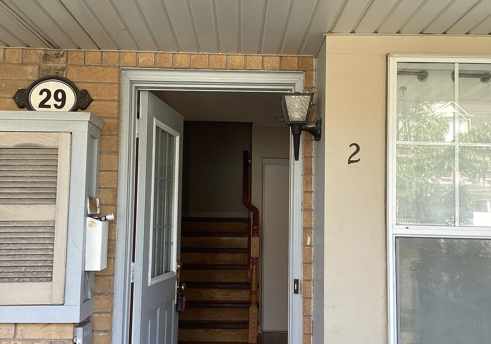 29-ecopark-gate-scarborough-ontario-e12930494