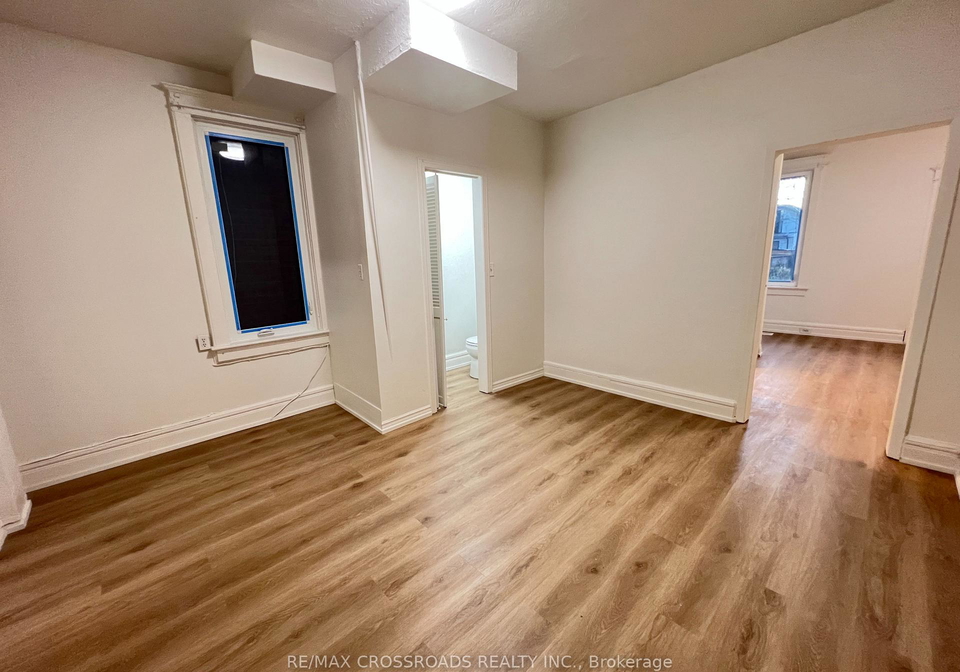 82-curzon-street-toronto-ontario-e12930634