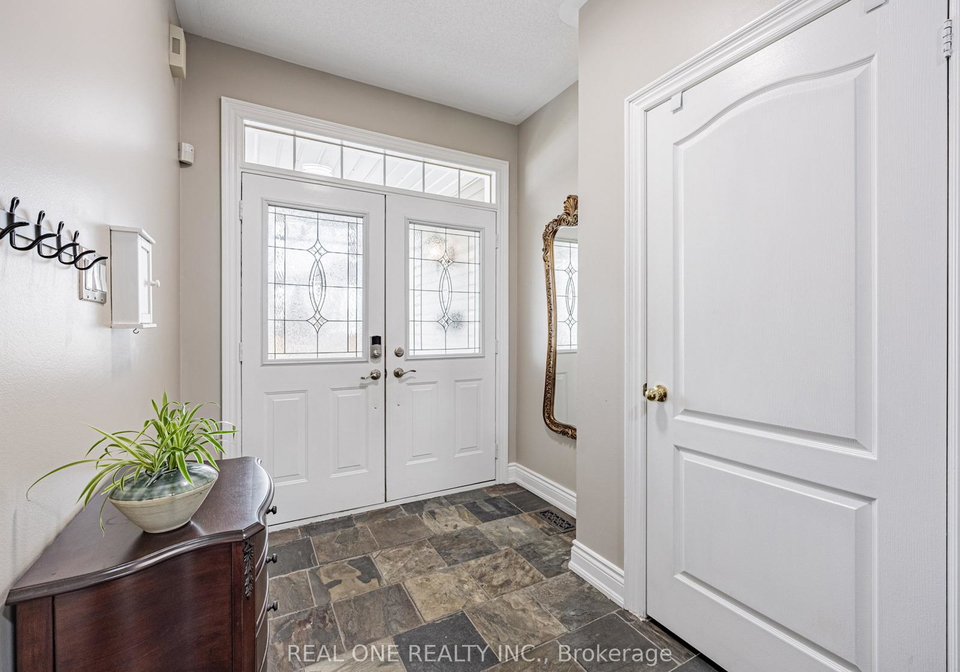 51-hanson-crescent-whitby-ontario-e12930982