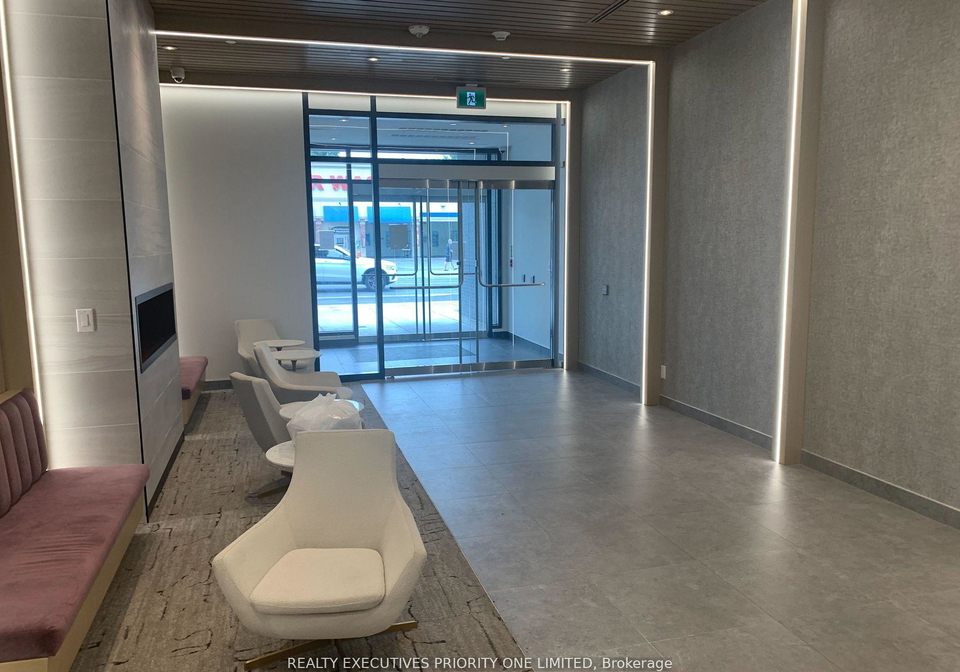 2369-danforth-avenue-toronto-ontario-e12931160