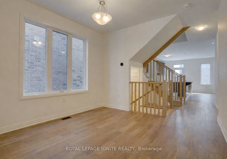 1584-scarlett-trail-pickering-ontario-e12931312