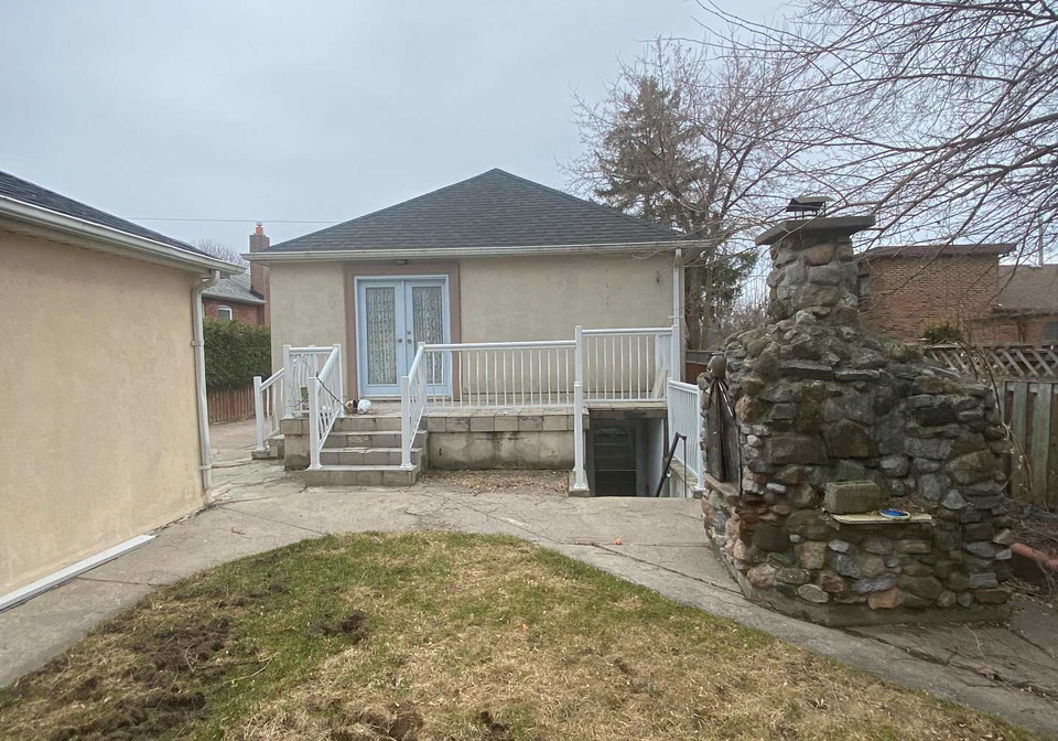 16-peard-road-east-york-ontario-e12932116