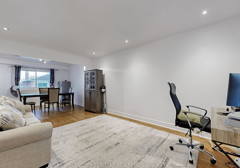 1640-tawnberry-street-pickering-ontario-e12932310