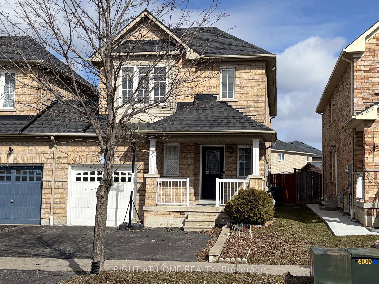 134-fencerow-drive-whitby-ontario-e12933172