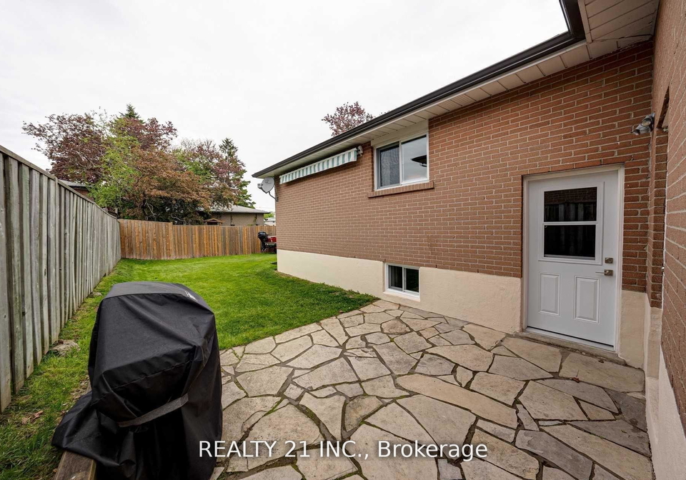 812-sanok-drive-pickering-ontario-e12933182
