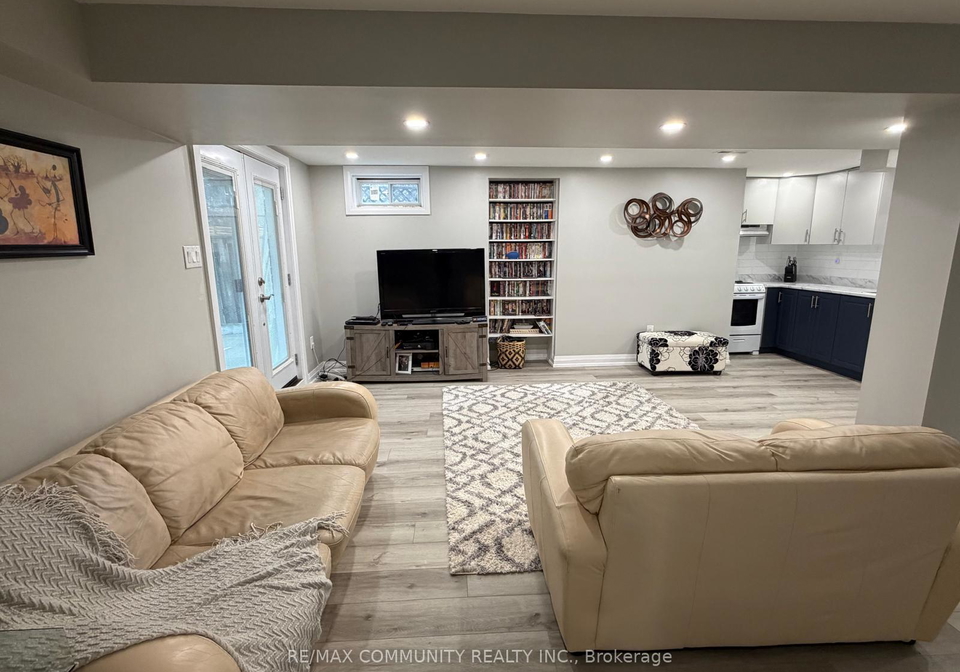 24-mayflower-street-whitby-ontario-e12933240