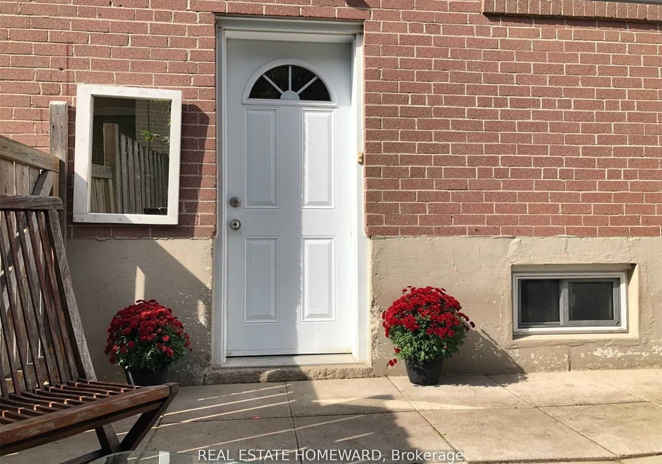 1384-fordon-avenue-pickering-ontario-e12933904