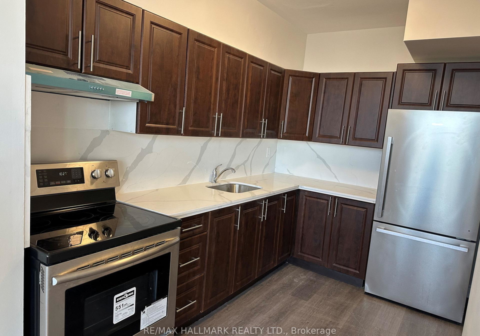2245-e-eglinton-avenue-e-scarborough-ontario-e12935436