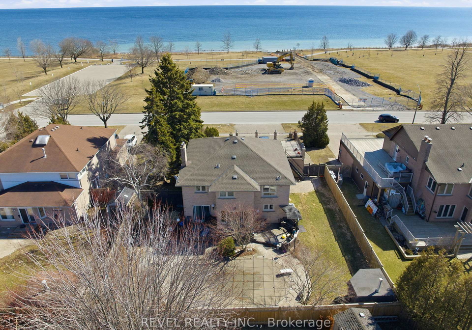 88-lake-driveway-w-ajax-ontario-e12935936