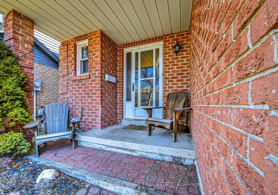215-sagebrush-street-oshawa-ontario-e12936182