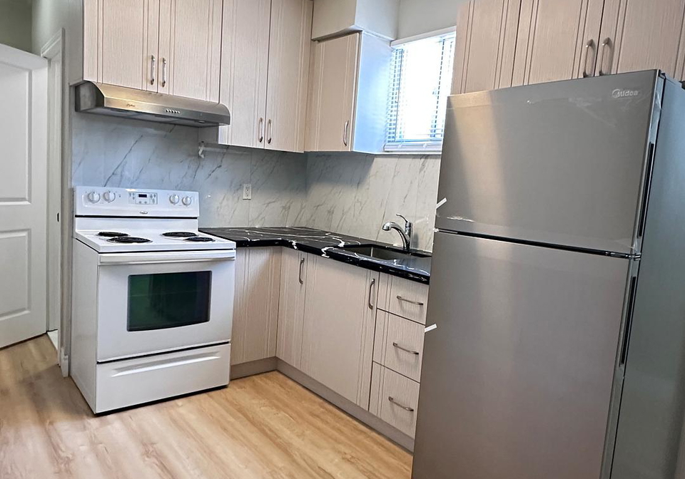 1429-kingston-road-scarborough-ontario-e12937126