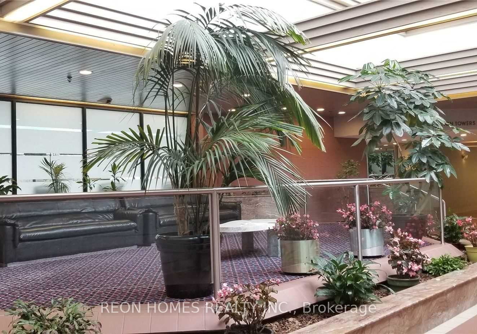150-alton-towers-circle-scarborough-ontario-e12937188