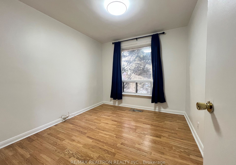 23-glos-avenue-scarborough-ontario-e12937272