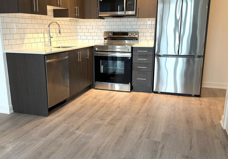 1010-sandy-beach-road-pickering-ontario-e12937460