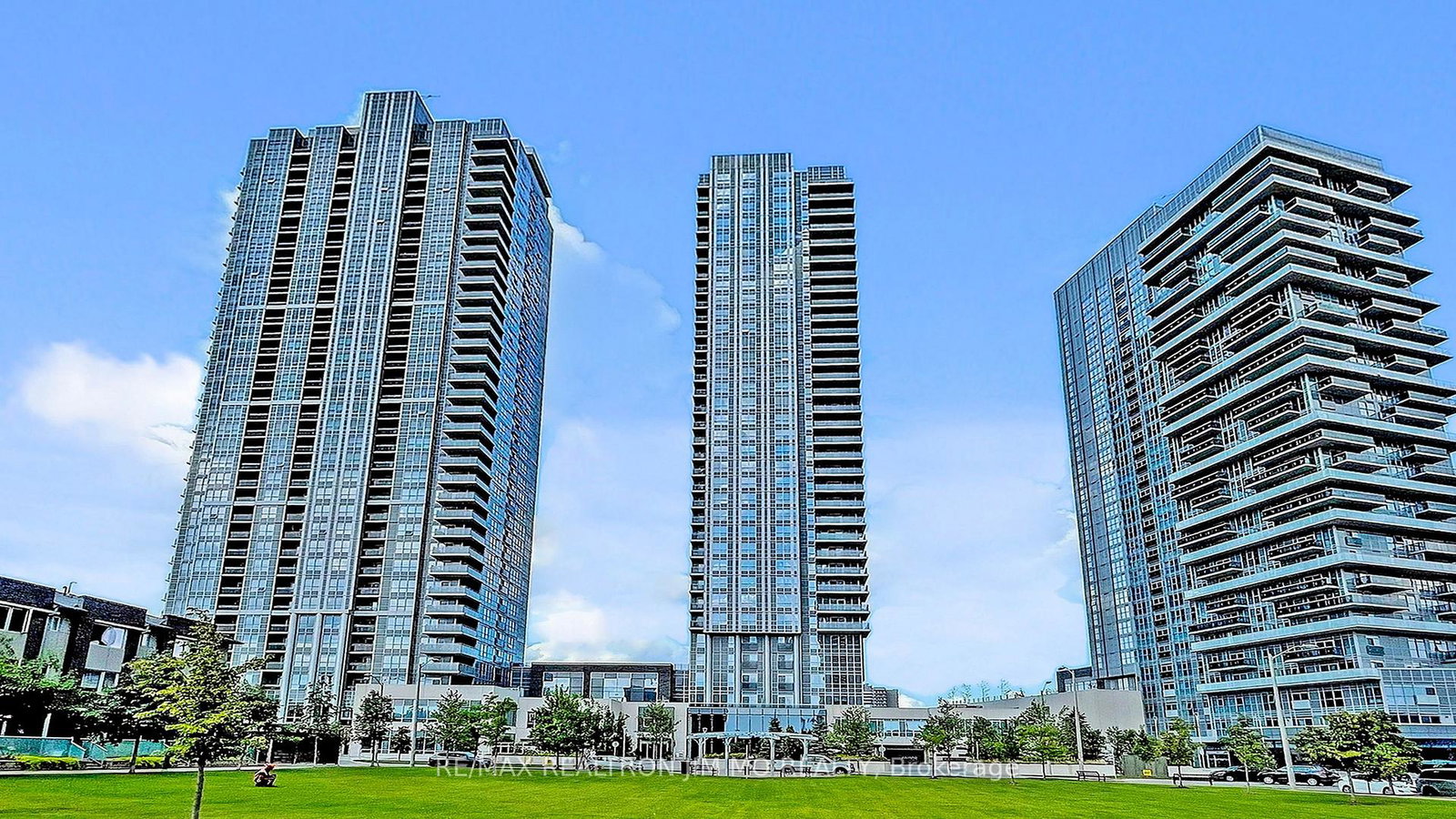 255-village-green-square-scarborough-ontario-e12937934