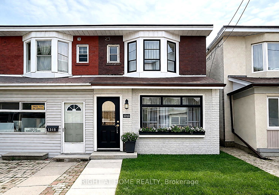 1313-gerrard-street-toronto-ontario-e12939754