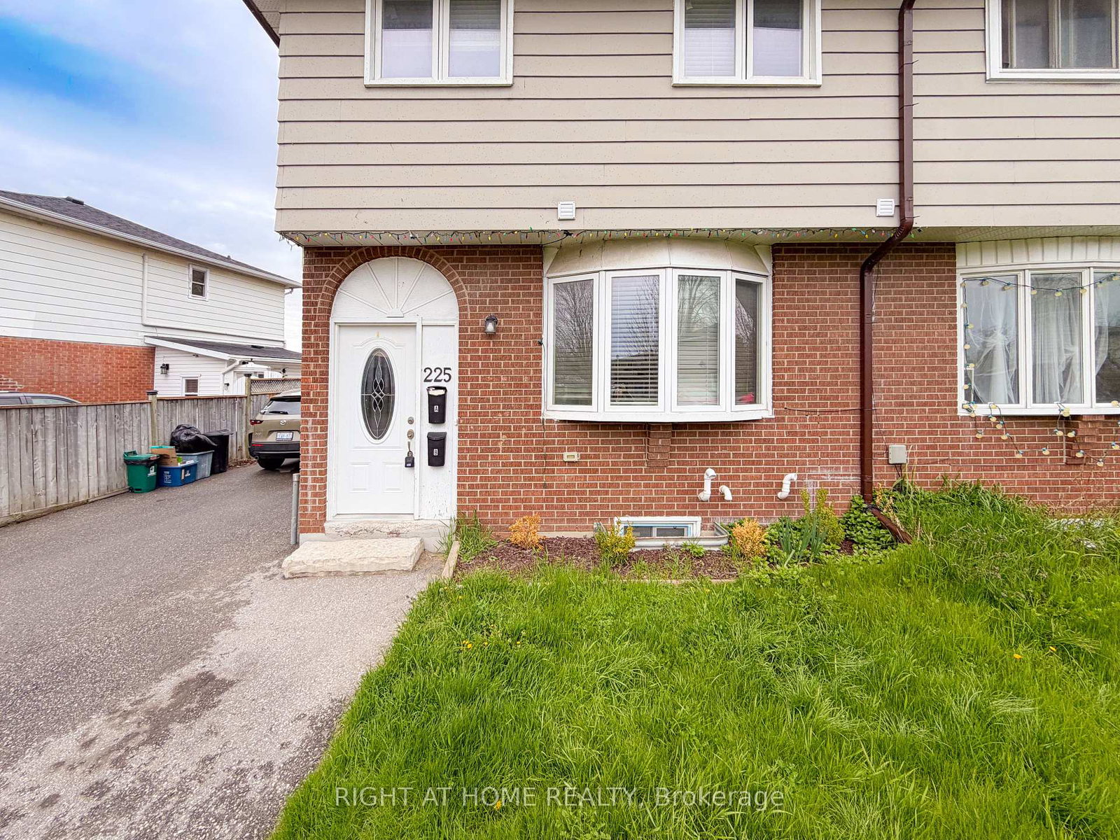 225-kinmount-crescent-oshawa-ontario-e12940054