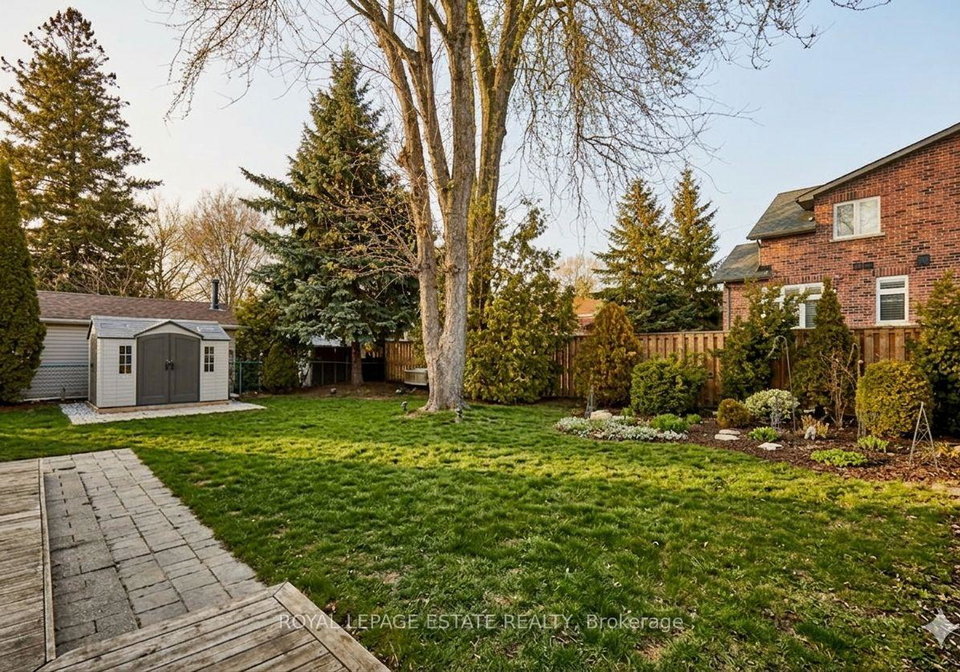 15-squires-avenue-east-york-ontario-e12940550