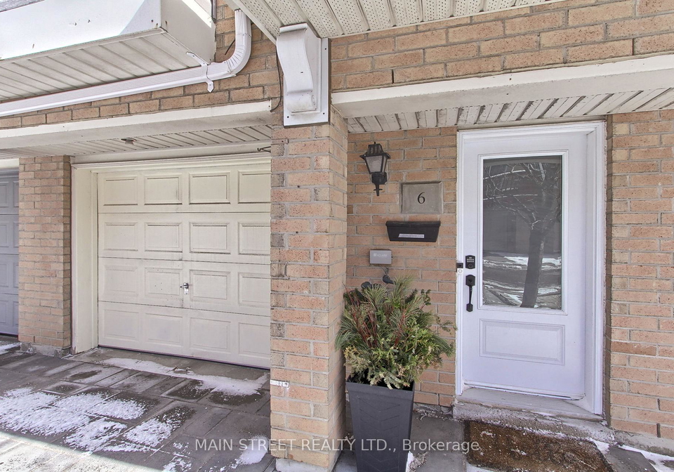 6-archibald-mews-scarborough-ontario-e12940552
