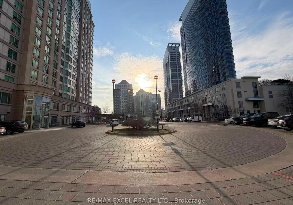 11-lee-centre-drive-scarborough-ontario-e12942122
