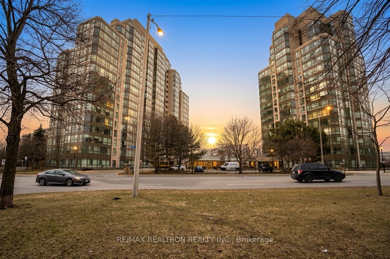 3233-eglinton-avenue-e-scarborough-ontario-e12942192