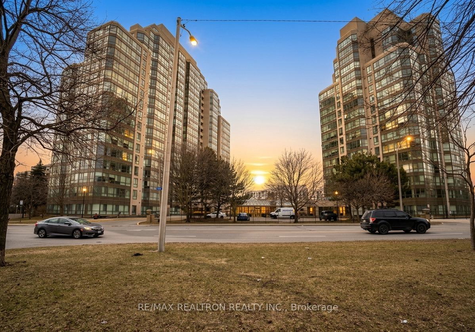 3233-eglinton-avenue-e-scarborough-ontario-e12942192