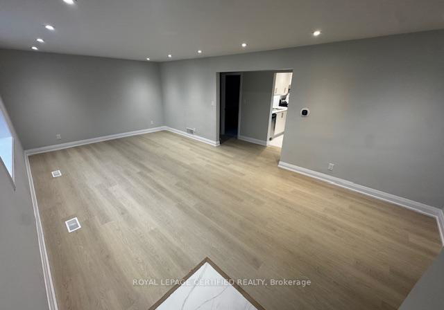 16-almond-avenue-whitby-ontario-e12943834
