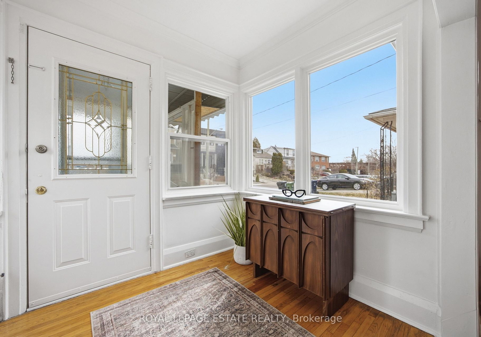 22-medford-avenue-scarborough-ontario-e12944690