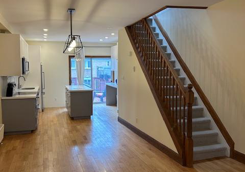 240-lee-avenue-toronto-ontario-e12947326