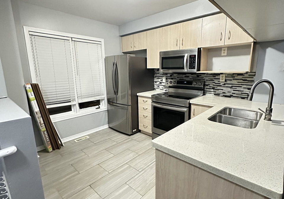 1635-pickering-parkway-pickering-ontario-e12947388
